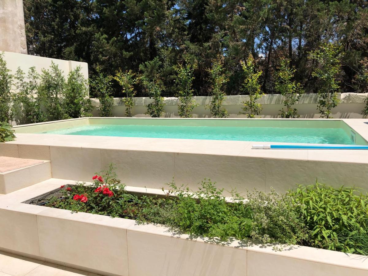 Carlo V - Con Piscina E Giardino Privati Apartment Лече Екстериор снимка