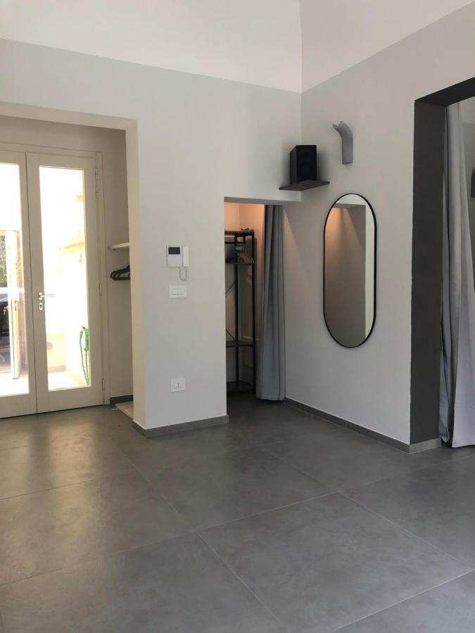 Carlo V - Con Piscina E Giardino Privati Apartment Лече Екстериор снимка