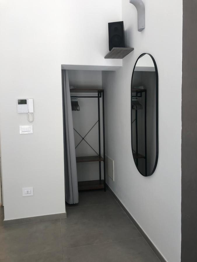 Carlo V - Con Piscina E Giardino Privati Apartment Лече Екстериор снимка