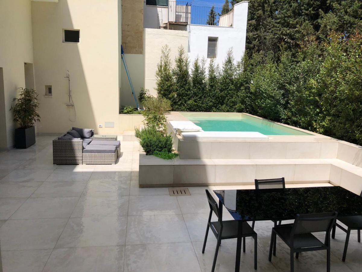 Carlo V - Con Piscina E Giardino Privati Apartment Лече Екстериор снимка